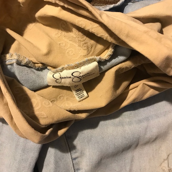 Distressed Motherhood Maternity skinny jeans - Picture 3 of 8